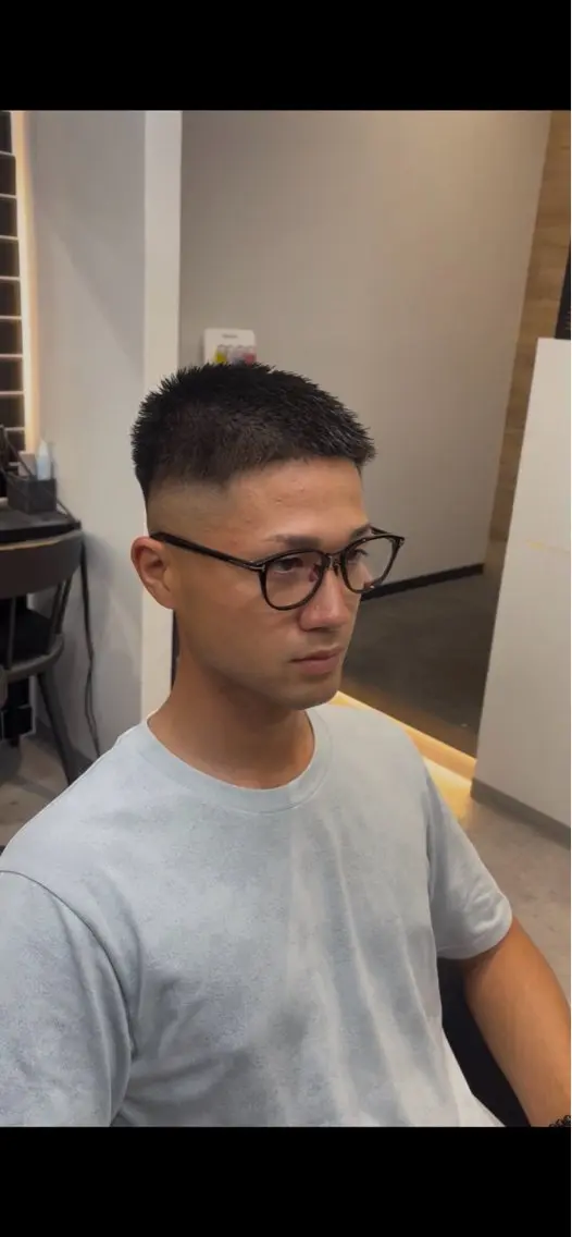 ショート メンズ フェードカット カット 【Men's Lapis横浜】翔太のヘアスタイル
