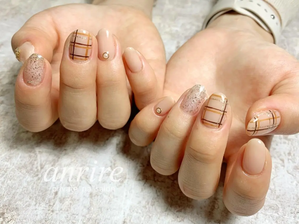 ネイル ラメ(グリッター) シンプルネイル ハンドネイル nailsalon anrireのネイルデザイン