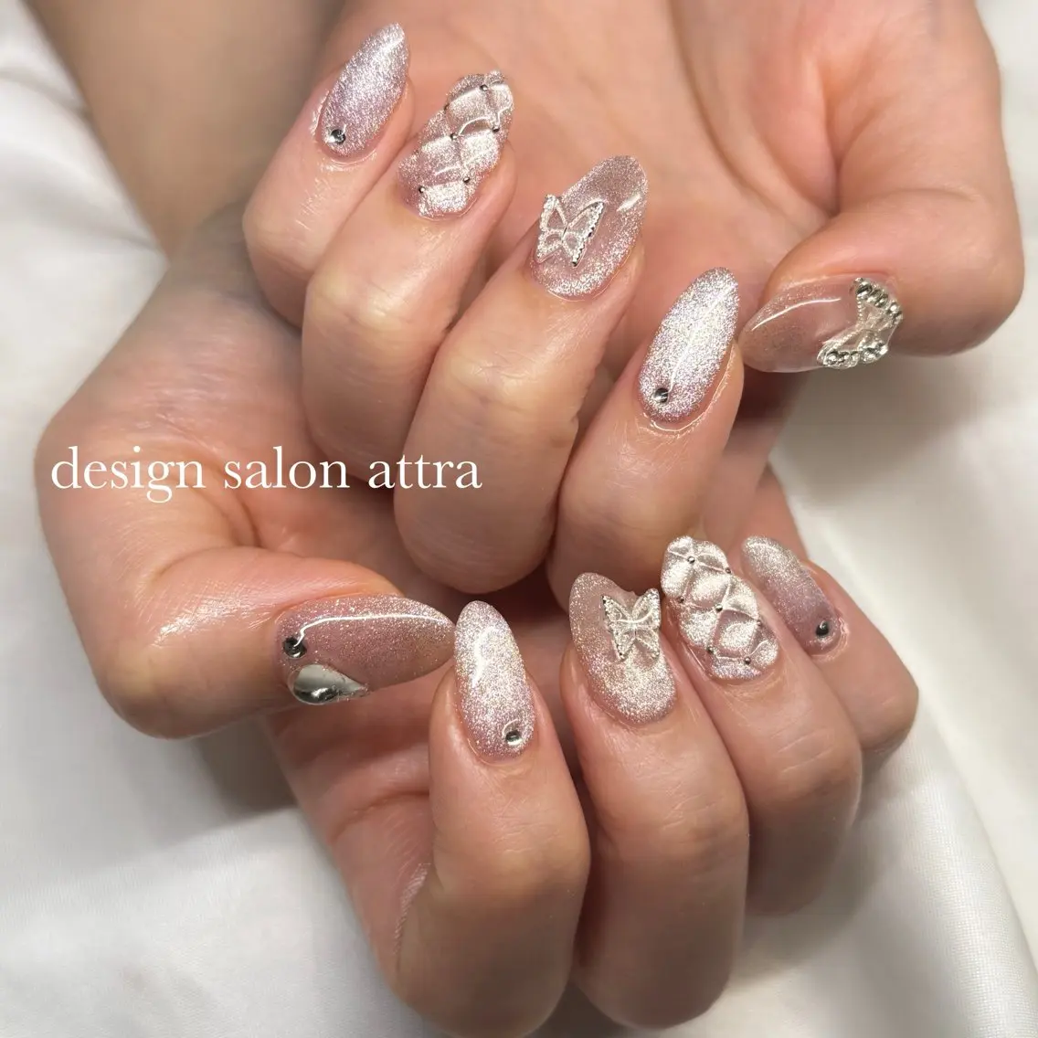 ネイル クリアネイル キラキラネイル マグネットネイル ニュアンスネイル シンプルネイル ハンドネイル 糀屋 彩奈のネイルデザイン