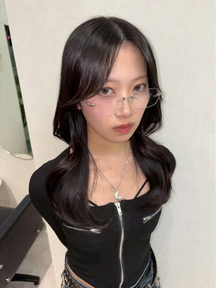 セミロング レイヤーカット TENSHOのヘアスタイル