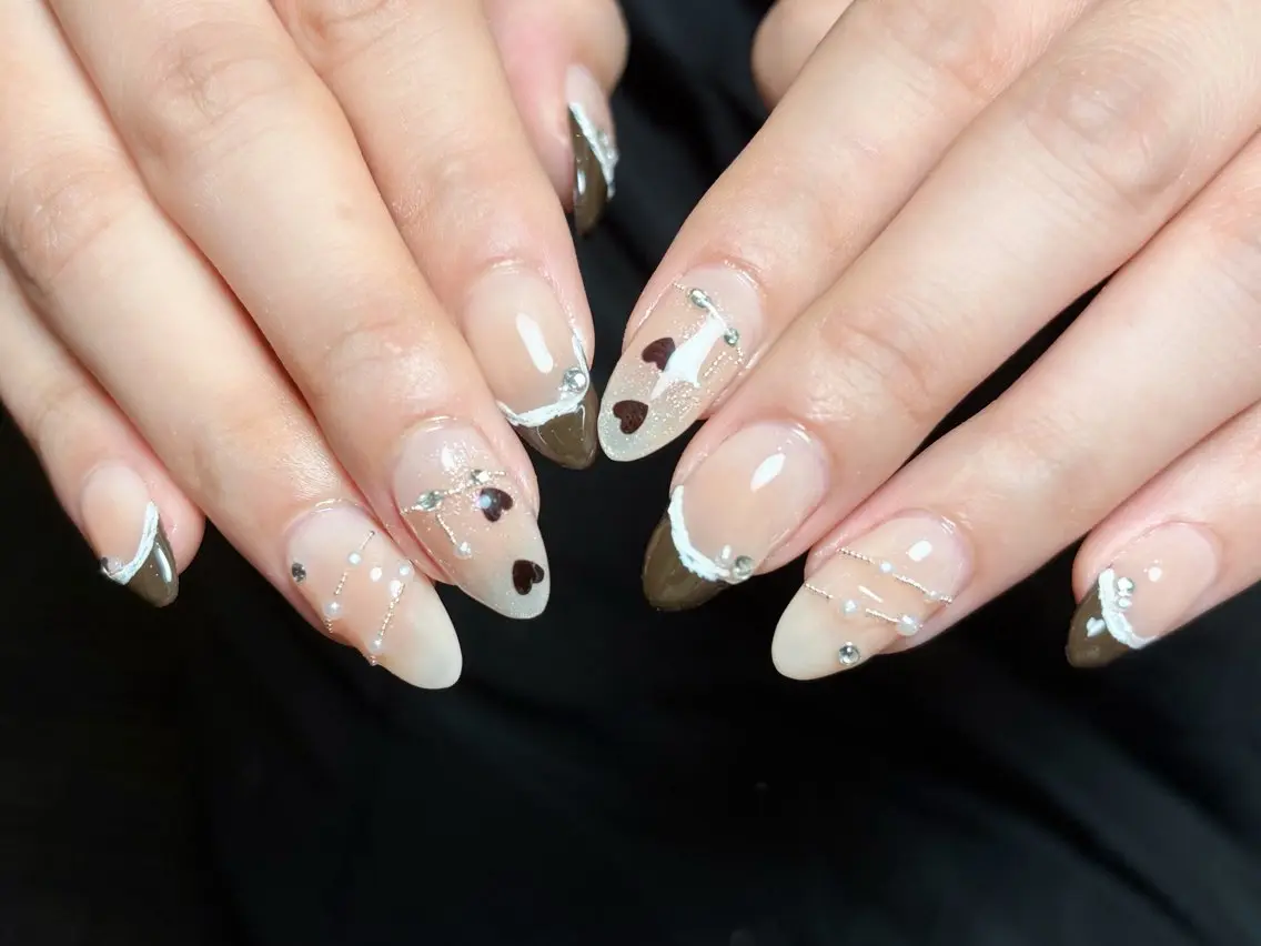 ネイル オーロラネイル 長さ出し フレンチネイル ジェルネイル ガラスフレンチ Rela・S NAILのネイルデザイン