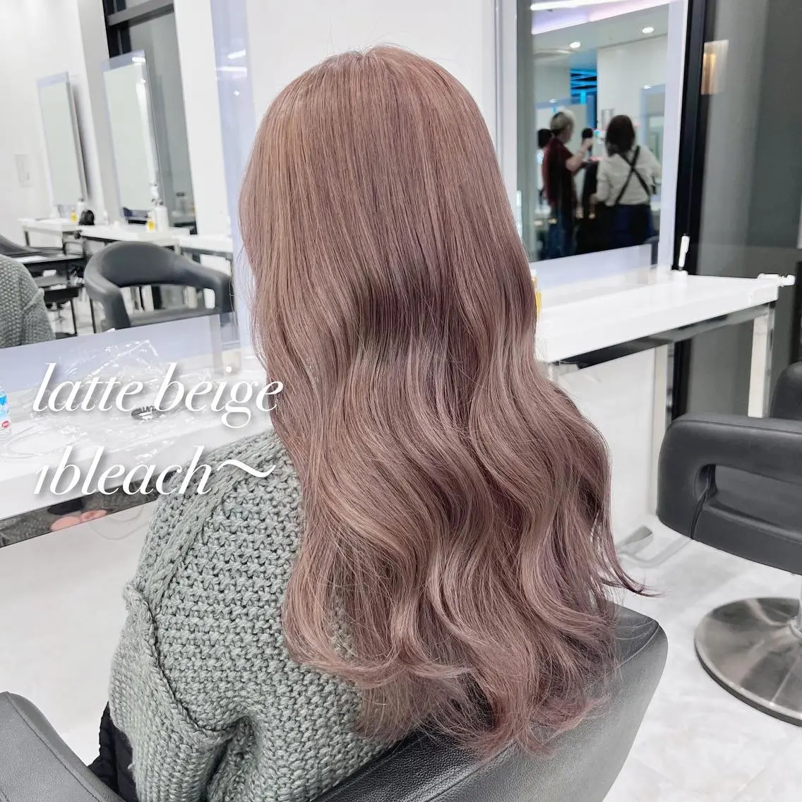ロング カラー パーマ ヘアアレンジ メンズ キッズ ネイル マツエク・マツパ アイブロウ メンズブリーチ メンズハイトーン メンズインナーカラー メンズ韓国風 ベージュカラー カット ヘアカラー トリートメント ヘッドスパ ヘアセット 💕トレンドうる艶髪 💕TUNE銀座のヘアスタイル