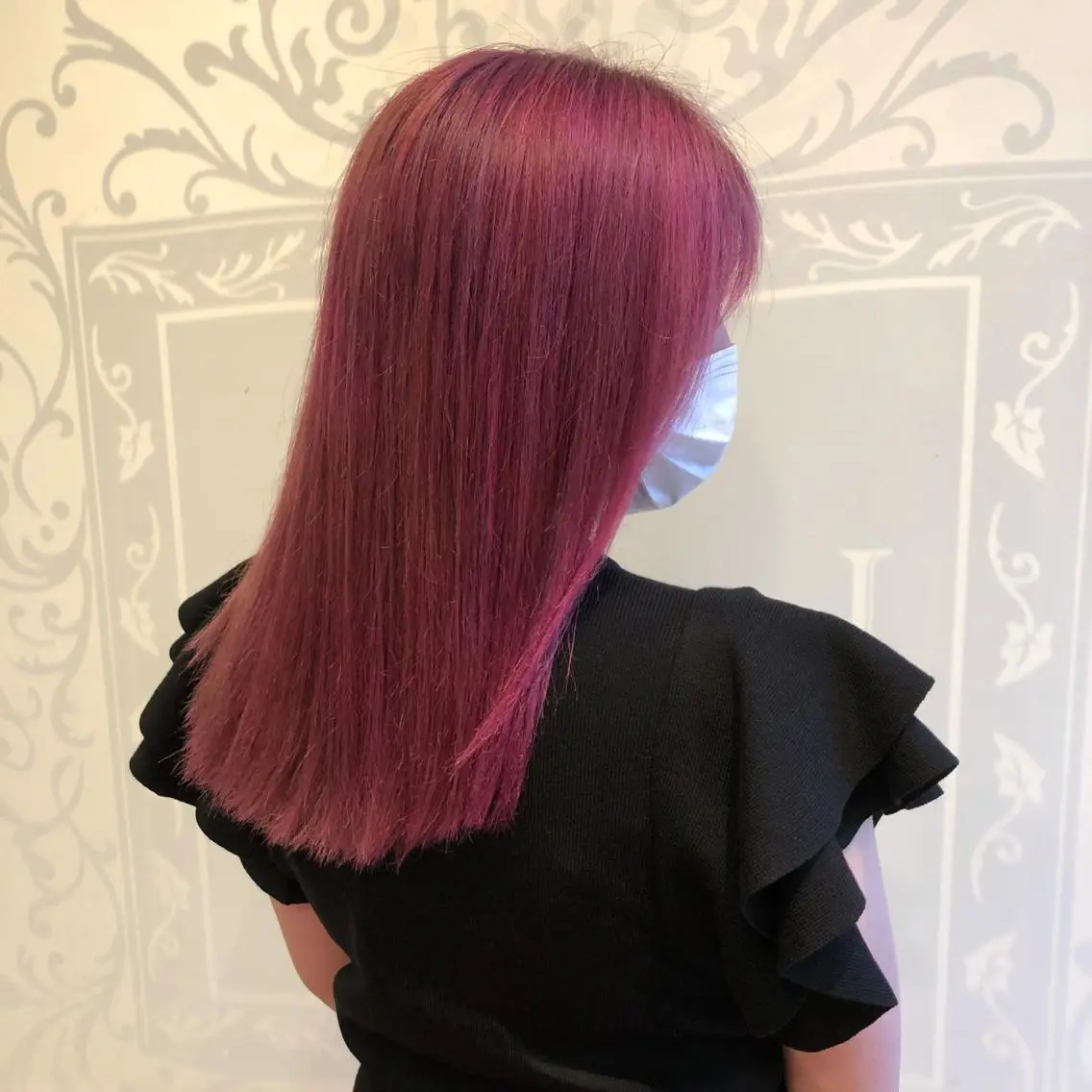 ミディアム 鶴﨑 美優亜のヘアスタイル