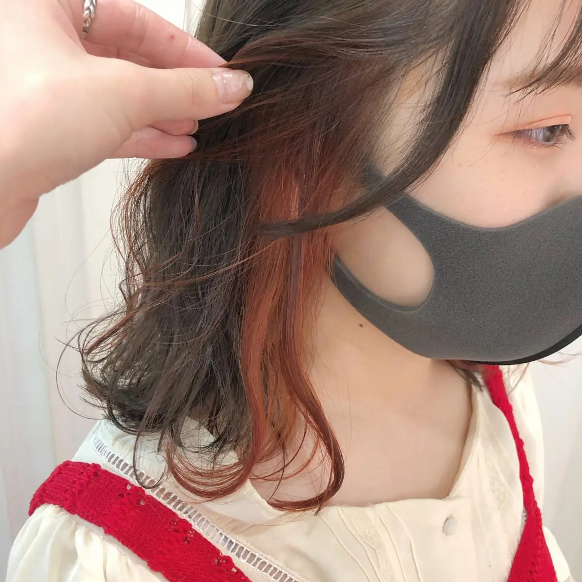 ミディアム カラー TRENCH 相澤 果歩のヘアスタイル