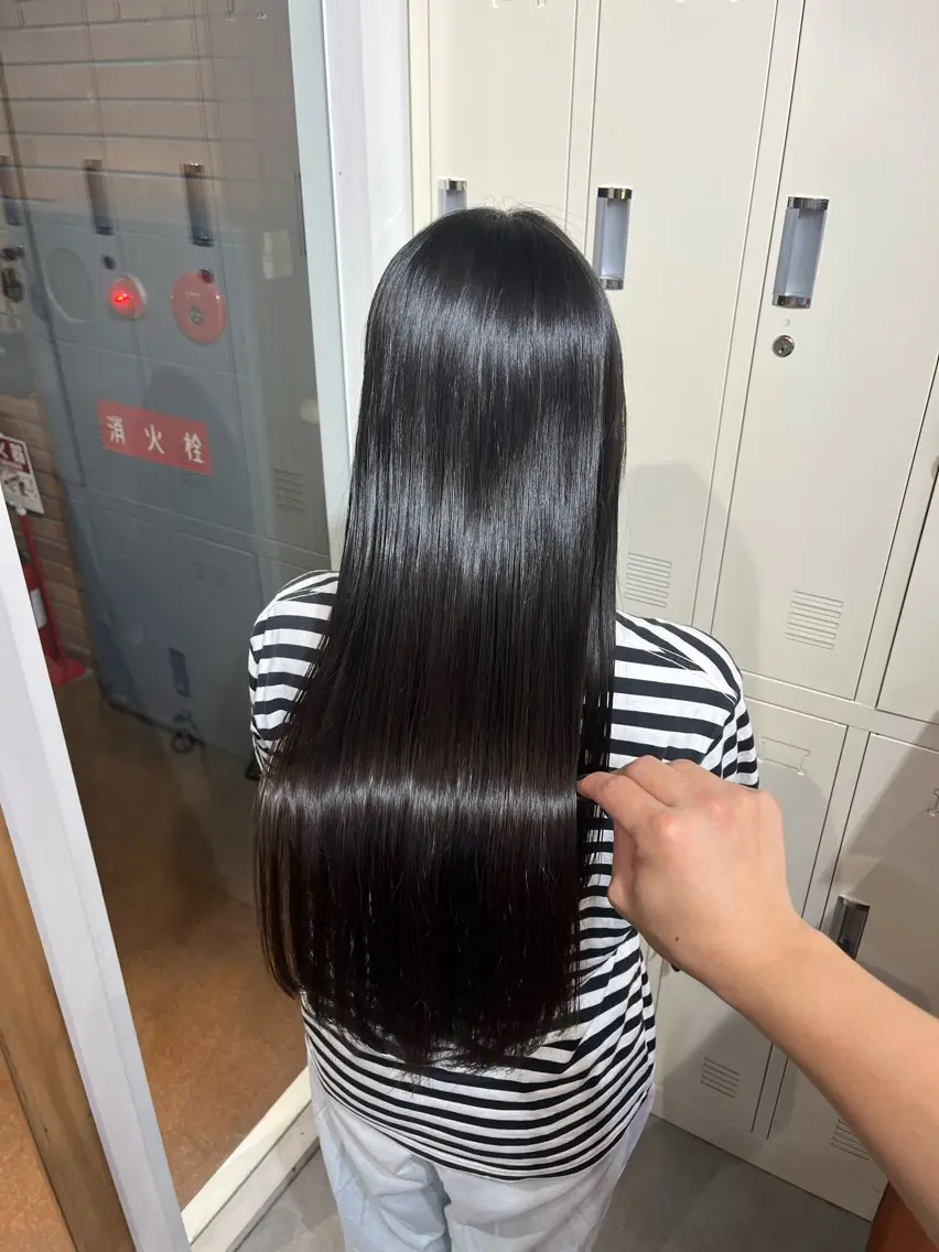ロング 冨田 悠稀/ 髪質改善カラー🫧のヘアスタイル