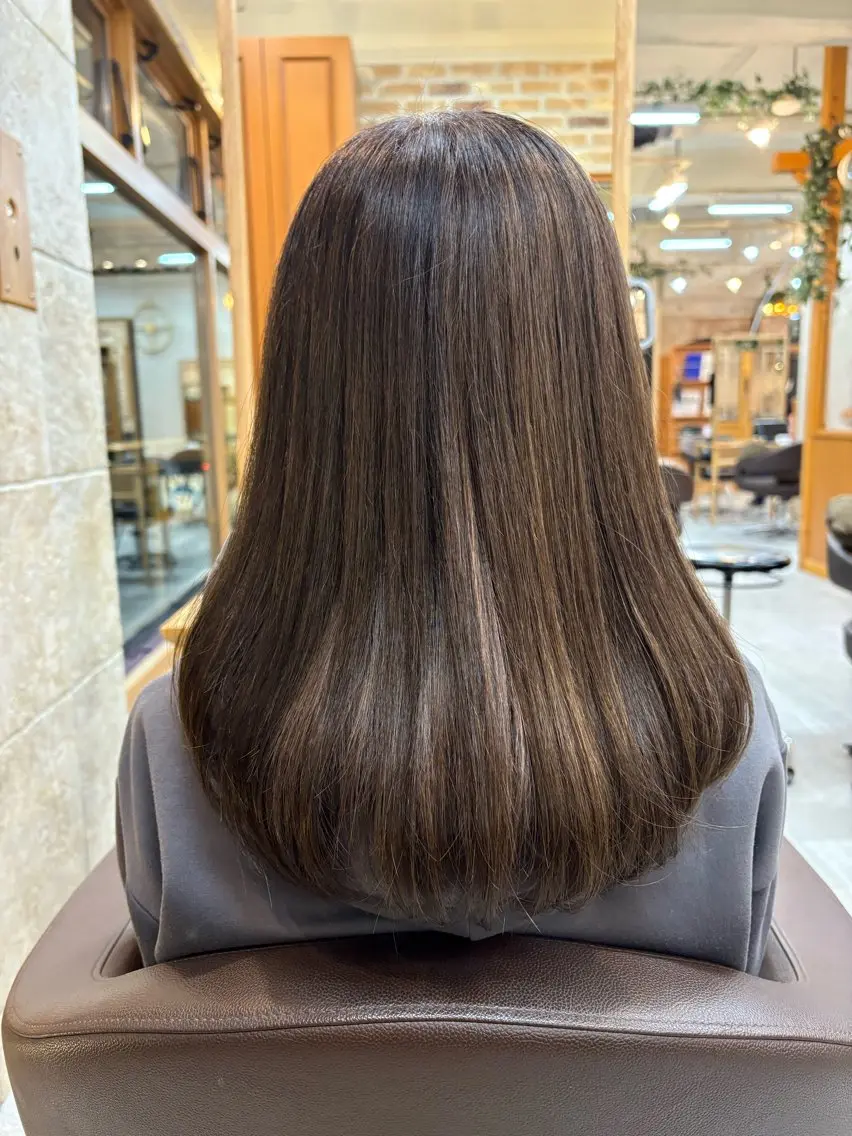 カラー ヘアカラー 佐藤 遥菜のヘアスタイル