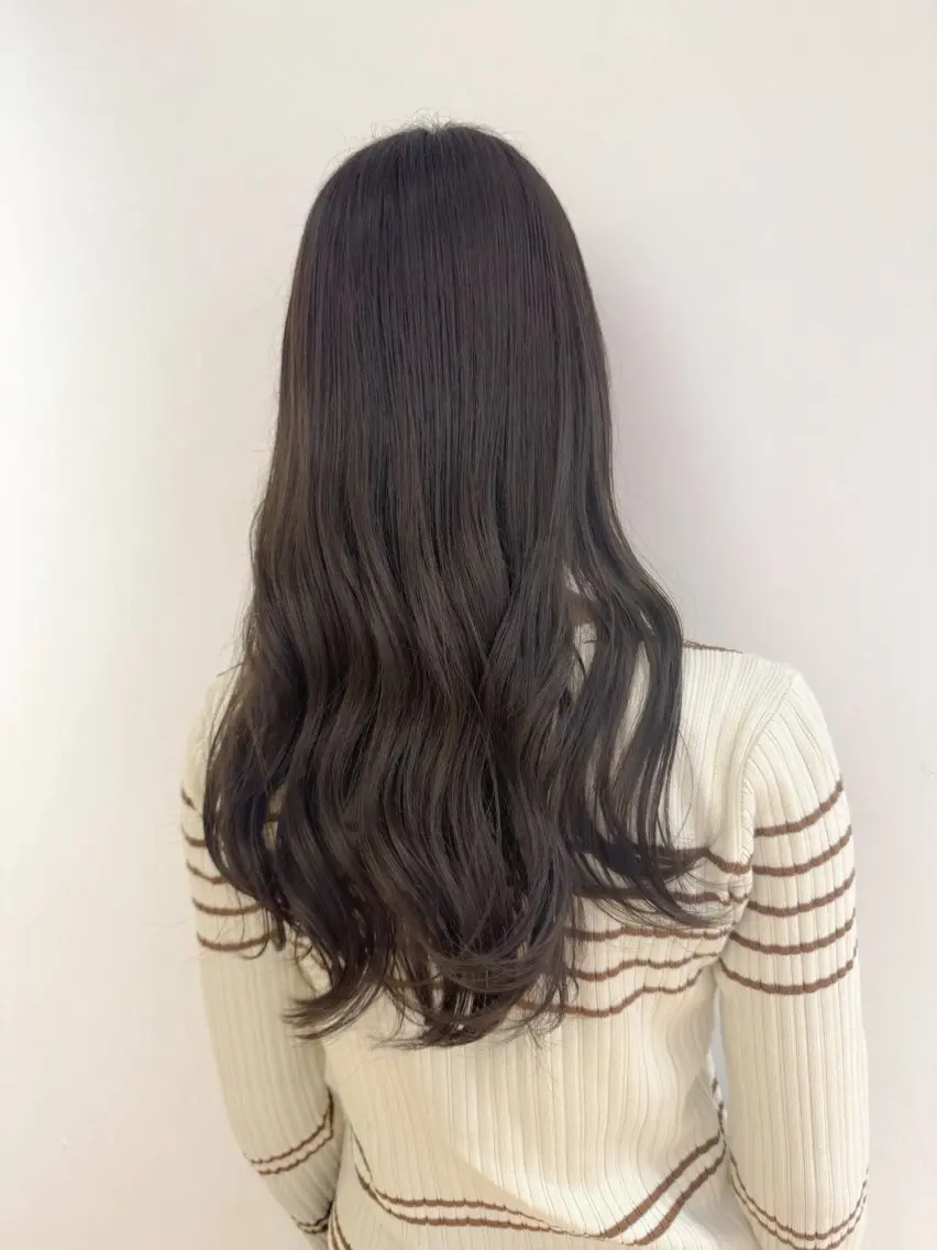 ロング カラー グレージュ オリーブグレージュ オリーブグレー ヘアカラー えんどう みほのヘアスタイル