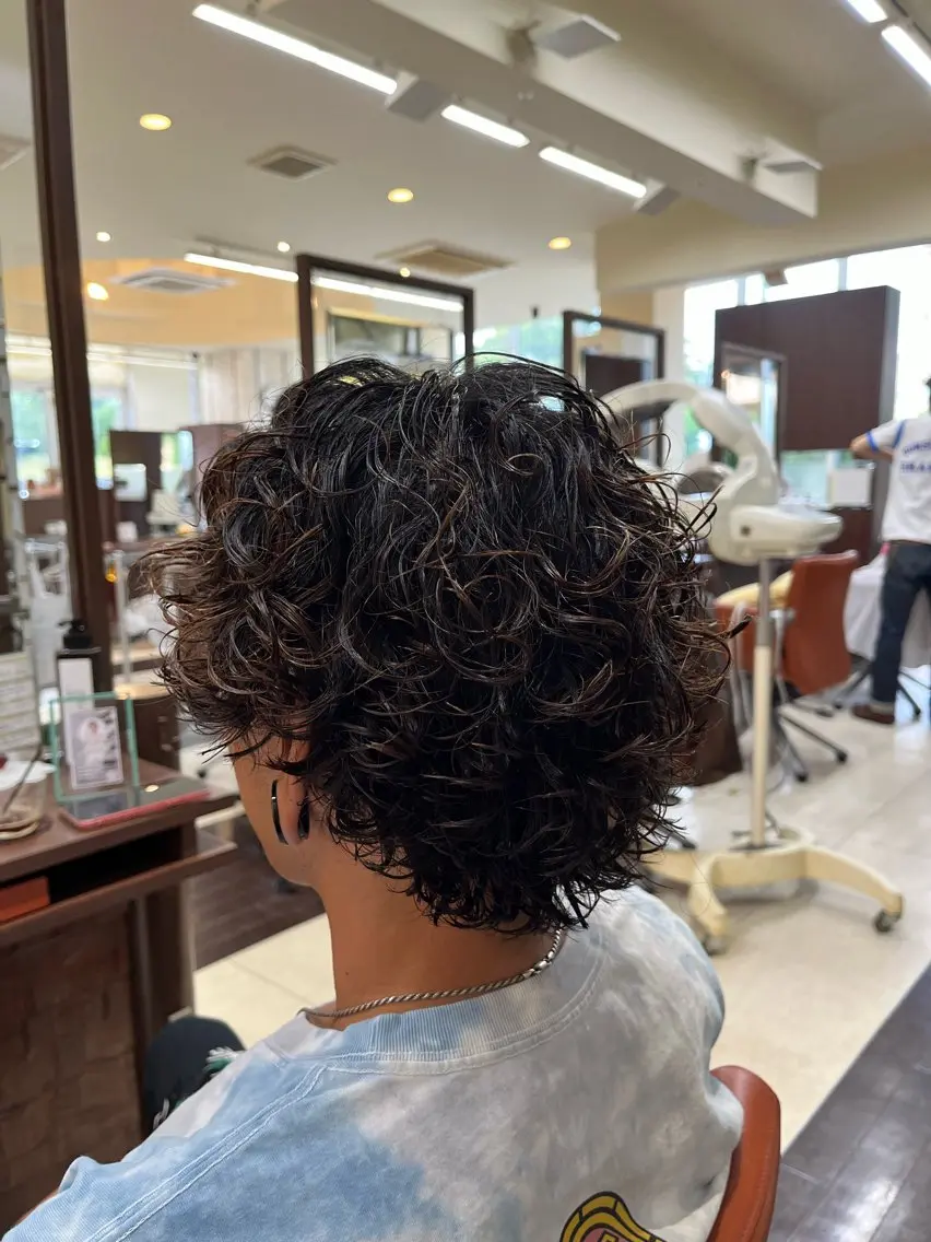 ショート パーマ メンズ メンズパーマ メンズウルフカット ウルフカット スパイラルパーマ 🧊メンズ特化🧊 高木航希のヘアスタイル