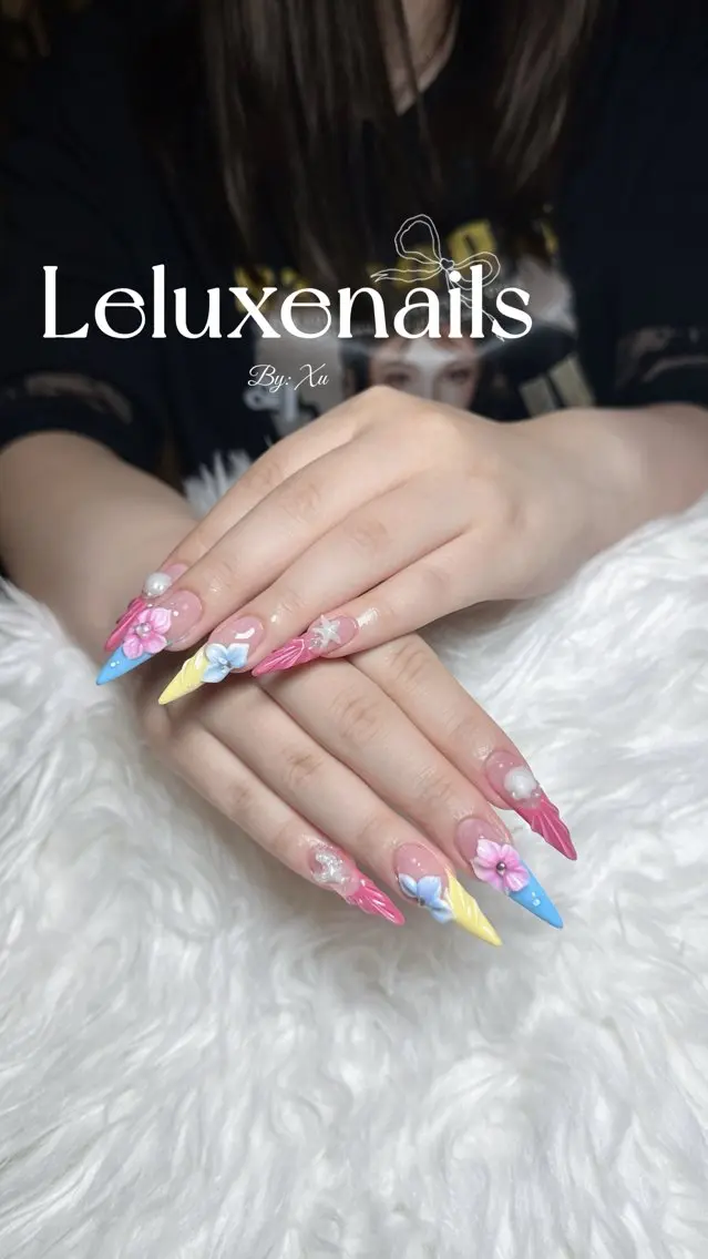 ネイル LE LUXE NAILSのネイルデザイン