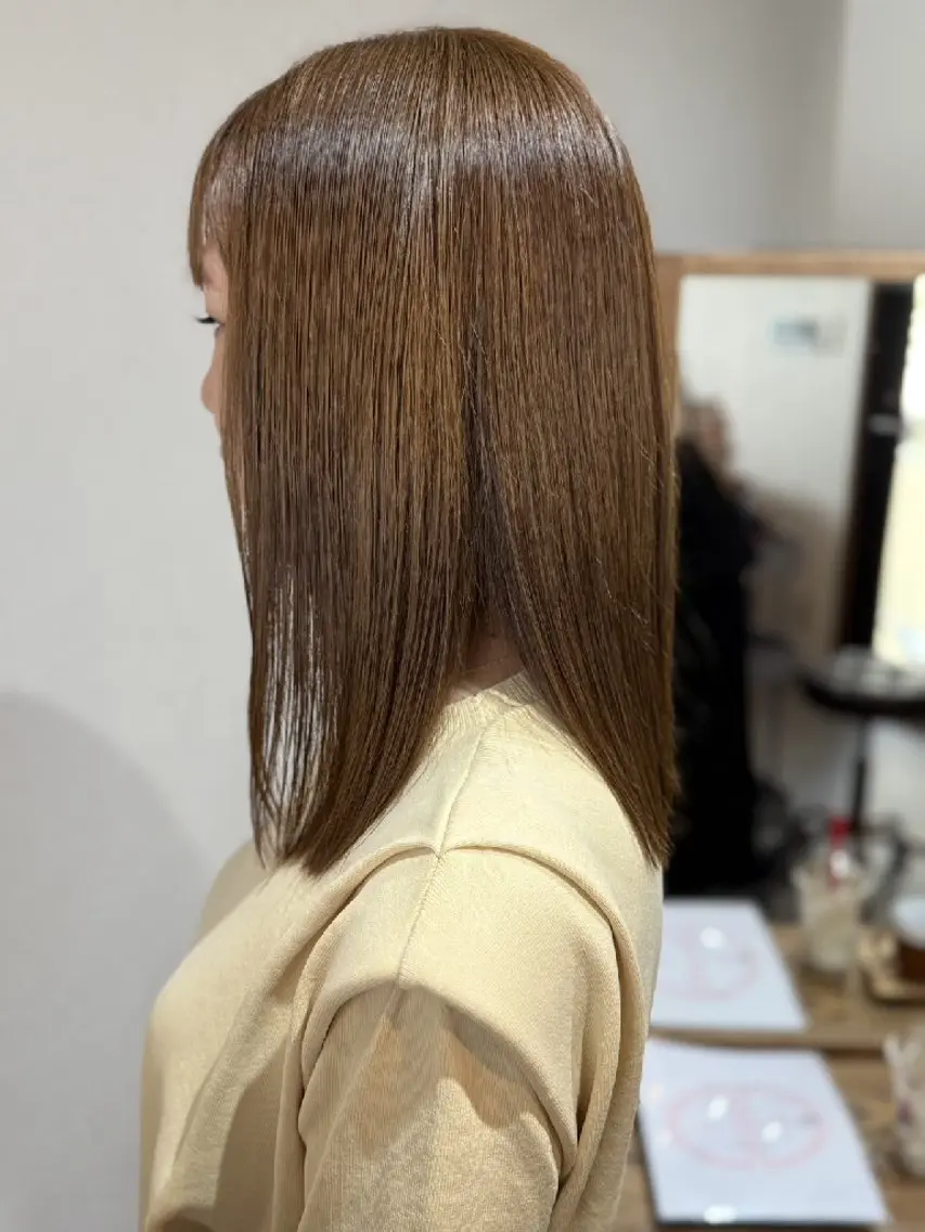 カラー 高見 千恵のヘアスタイル