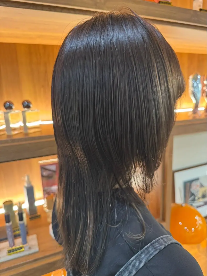 セミロング ヘアカラー ROSTAR KENTYのヘアスタイル