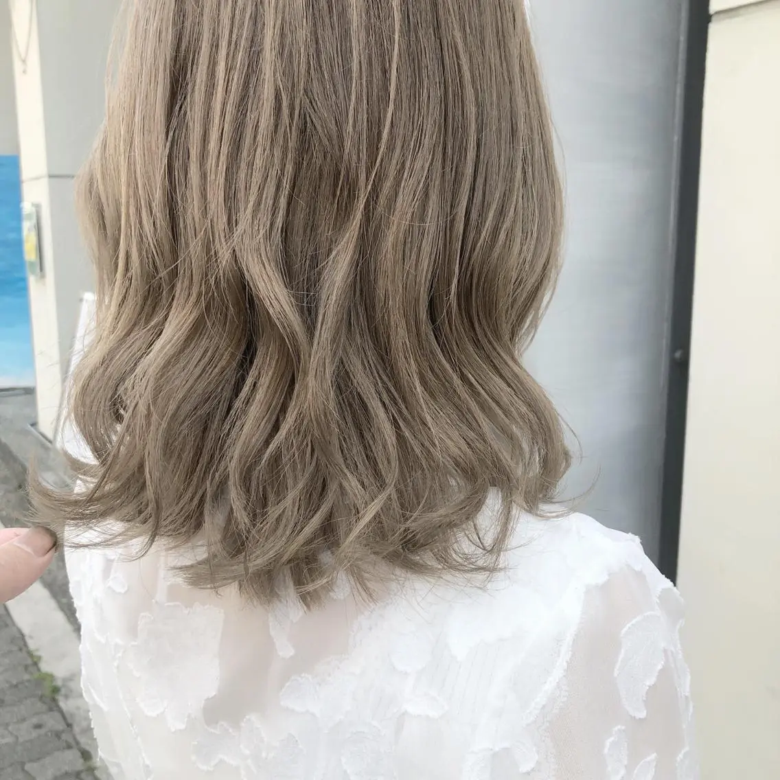 ミディアム カラー ブリーチ メンズ レイヤー ウルフ 弓木啓輔のヘアスタイル