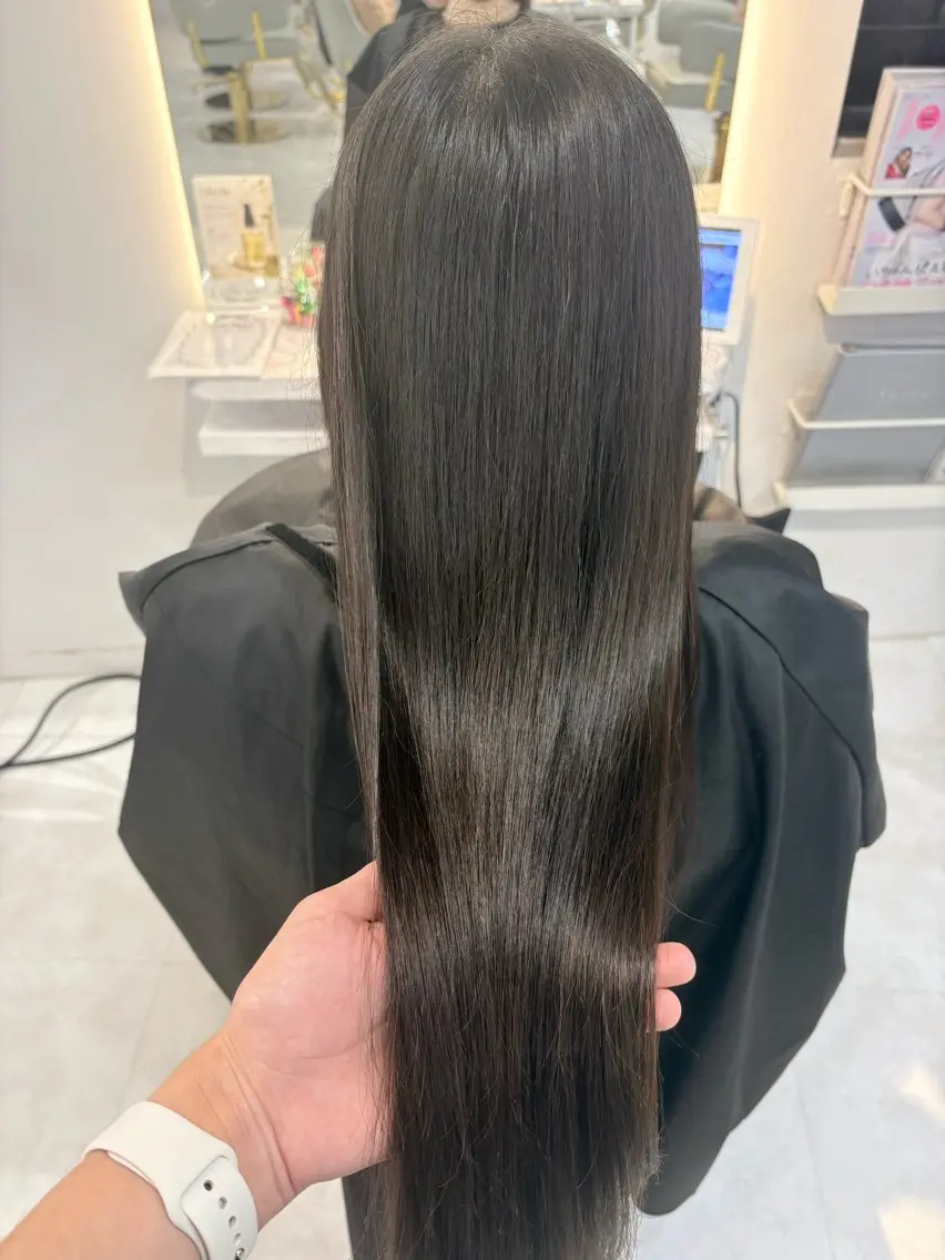 ロング トリートメント 水落 悠理のヘアスタイル