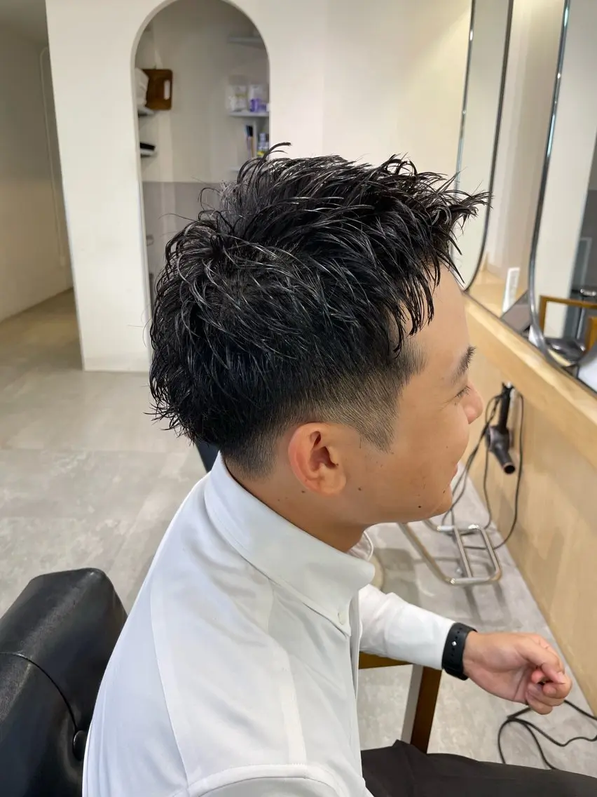 ショート パーマ メンズ メンズパーマ ショートヘア カット パーマ マエダ リョウのヘアスタイル