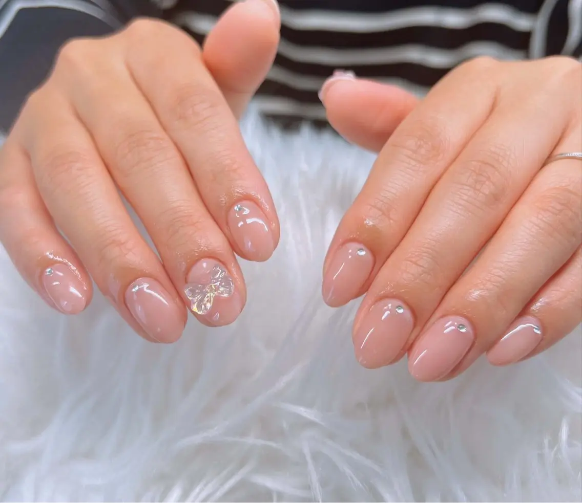 ネイル ワンカラーネイル ハンドネイル Lee_nail の スタップのネイルデザイン