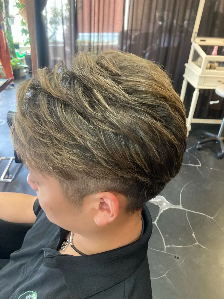 カラー メンズ ヘアカラー トリートメント RYUICHI リュウイチのヘアスタイル