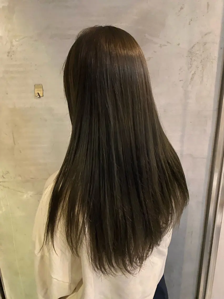 ロング カラー ベージュカラー ブリーチ ケアブリーチ 透明感カラー オリーブベージュ ヘアカラー トリートメント 透明感/ニュアンス/ 似合わせ/yasuのヘアスタイル