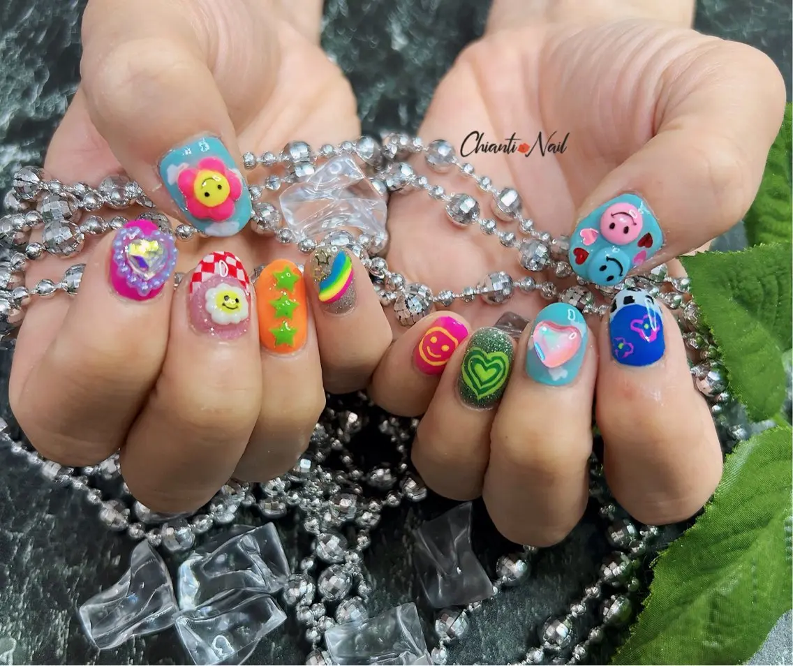 ネイル 持ち込み ハンドネイル Chianti Nailのネイルデザイン