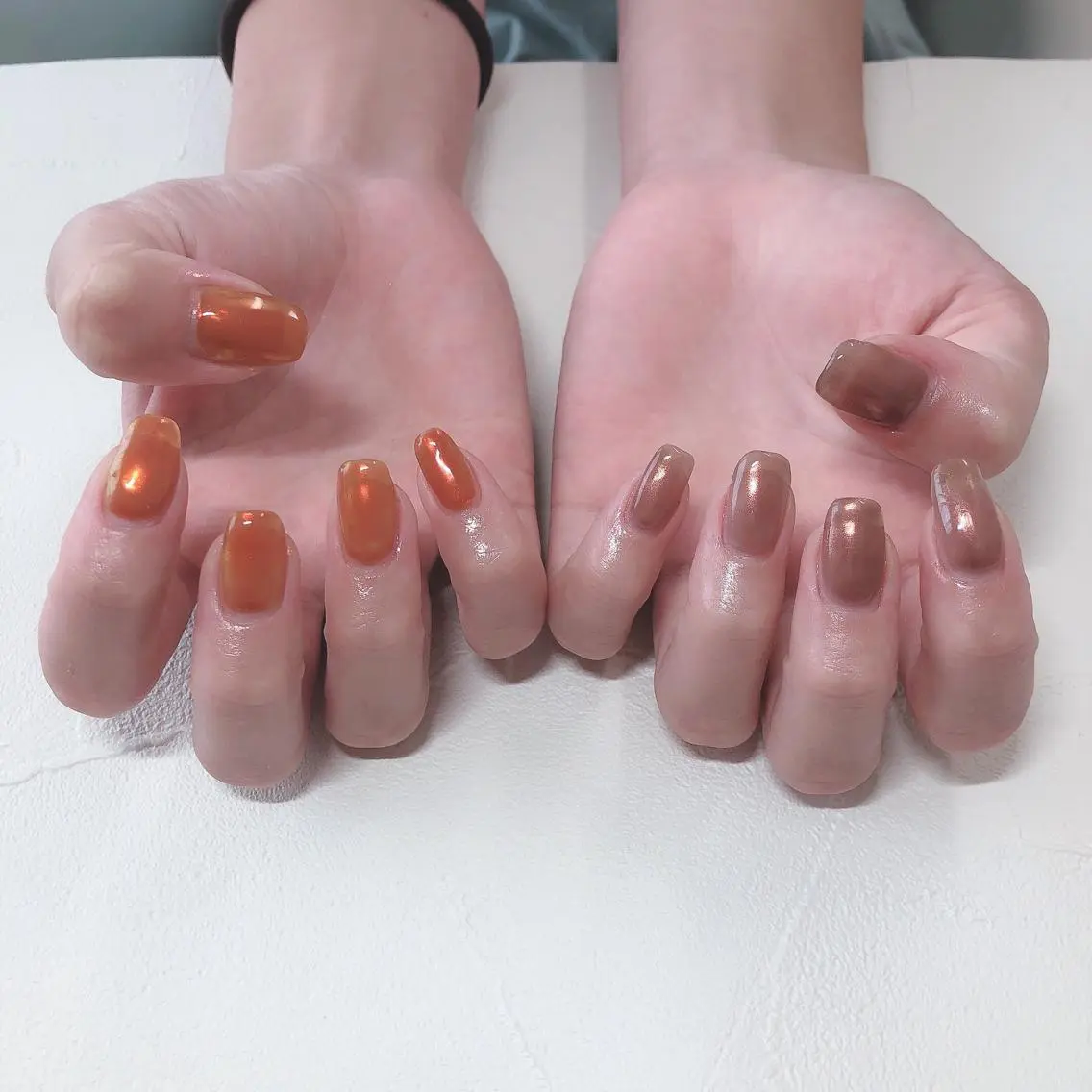 ネイル ミラーネイル ニュアンスネイル ワンカラーネイル オレンジ シンプルネイル ハンドネイル nails 🎀meのネイルデザイン