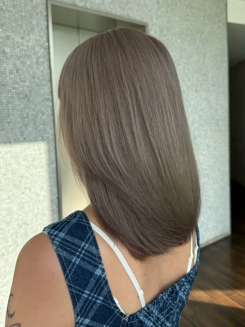 ミディアム 菅沼 花琳のヘアスタイル