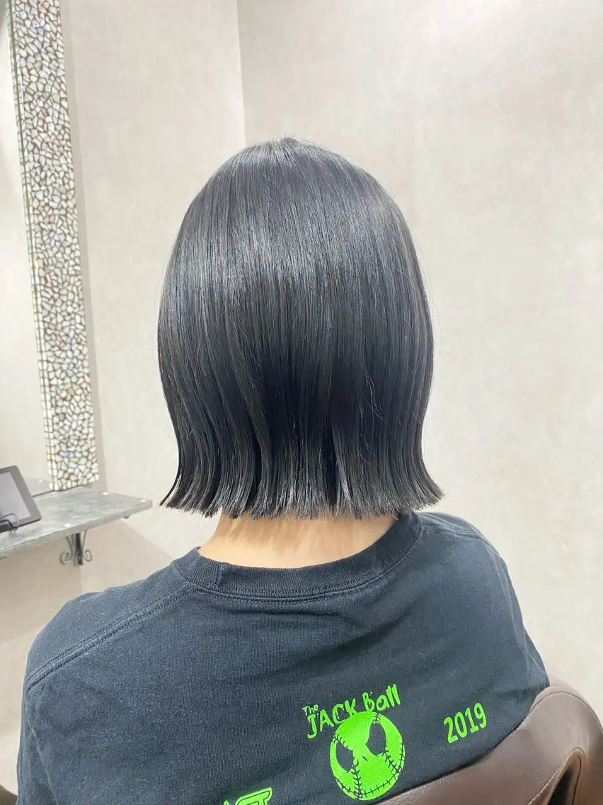 ミディアム カラー ブリーチ くせ毛 縮毛矯正 カット ヘアカラー トリートメント ＳＨＩ ＺＵのヘアスタイル