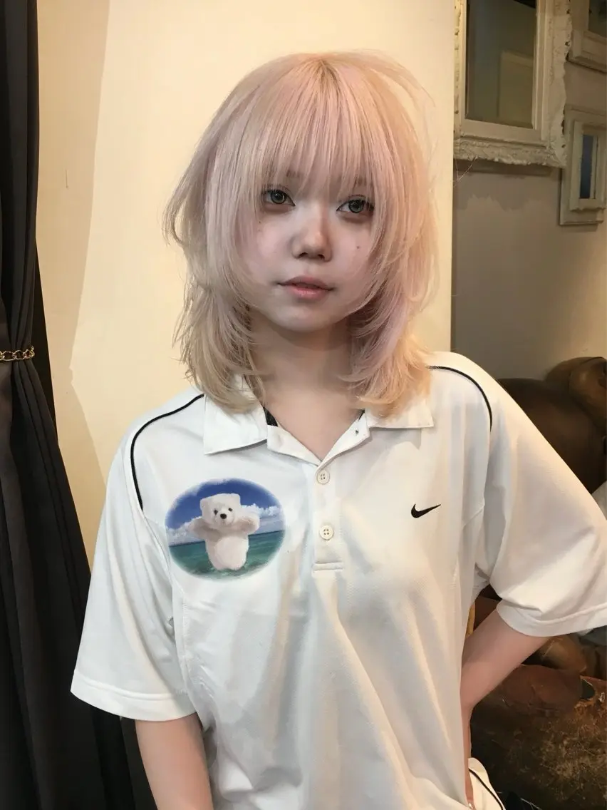 ミディアム ミディアムレイヤー ハッシュカット レイヤーカット カット ヘアカラー 奈良 伶華のヘアスタイル