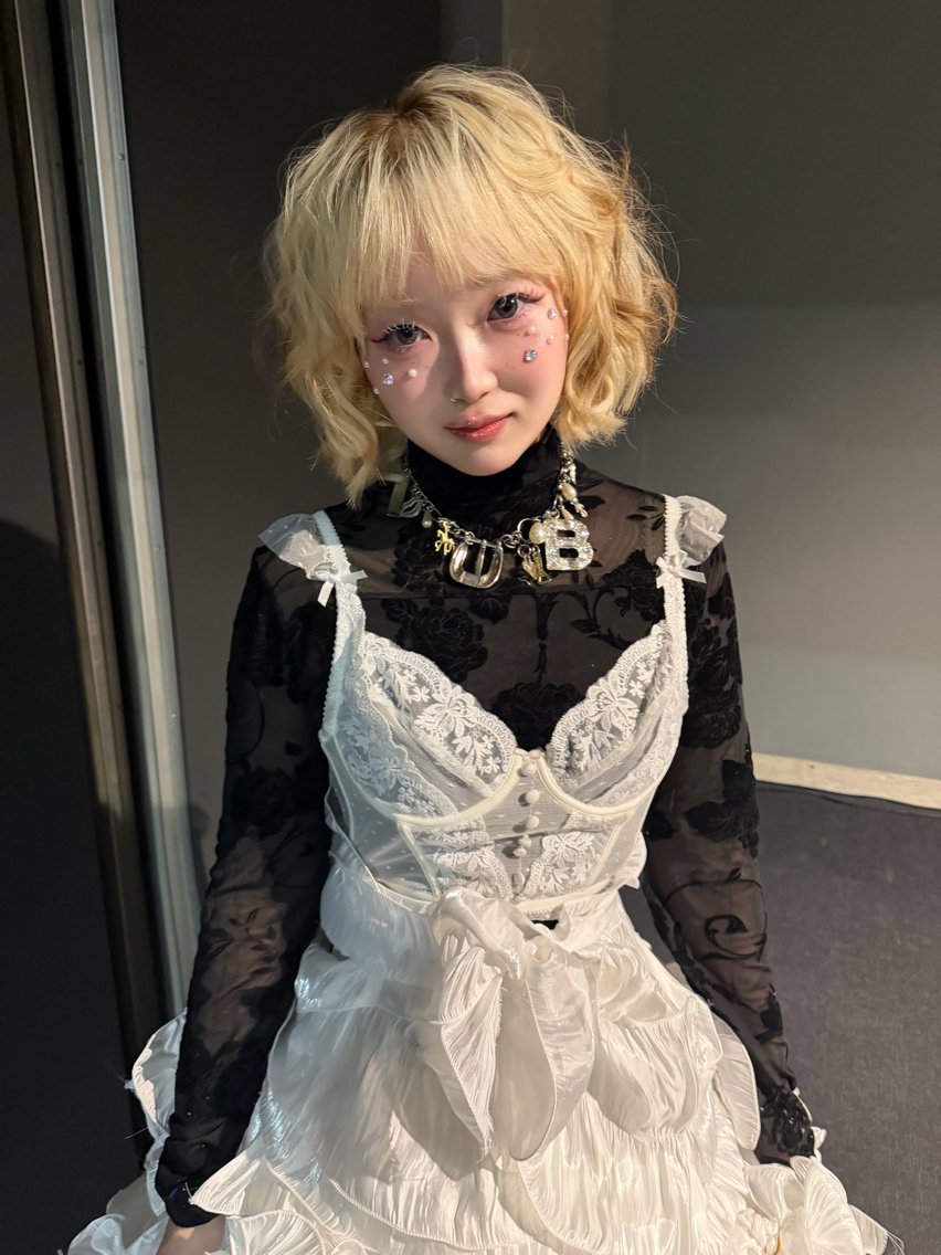 ショート カラー ベージュカラー ブリーチ 透明感カラー 韓国風ヘア レイヤーカット カット ヘアカラー トリートメント 福岡/艶カラー/ レイヤーカット/夏也のヘアスタイル