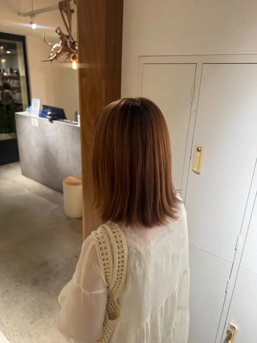 ミディアム 山根 里緒のヘアスタイル