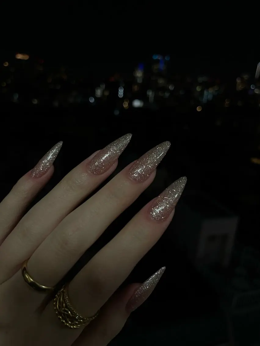 ネイル nails by poniのネイルデザイン