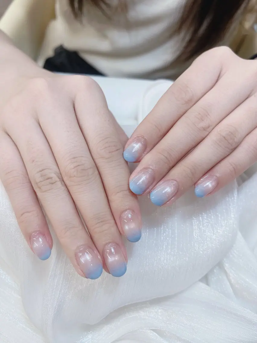 ネイル チークネイル 成人式 フレンチネイル グラデーション 氷ネイル・うるうるネイル ハンドネイル DUO MI nail salonのネイルデザイン