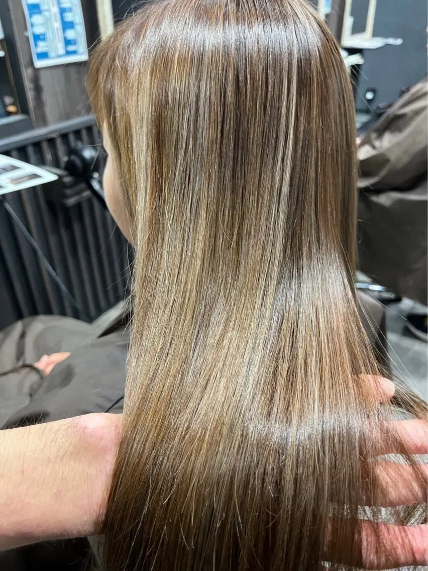 ロング 上田 かよのヘアスタイル