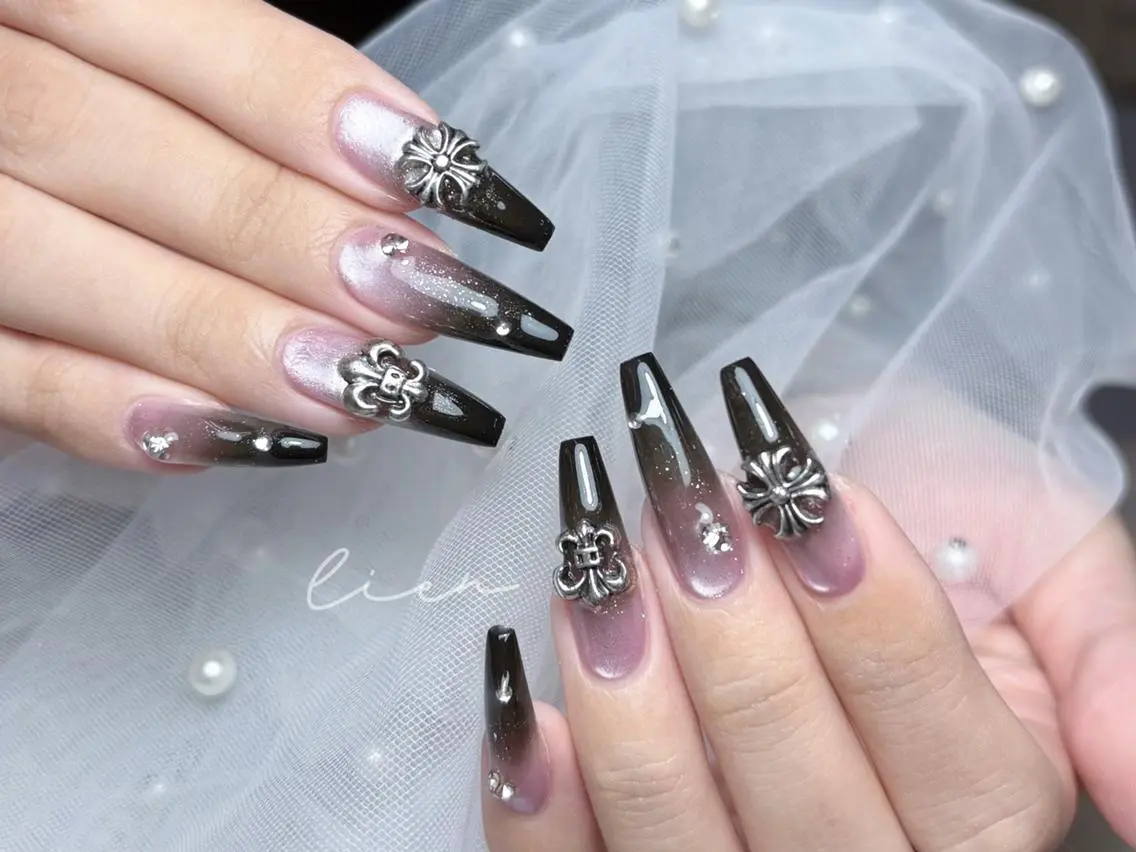 ネイル Lien🌸nana 【横浜店】のネイルデザイン