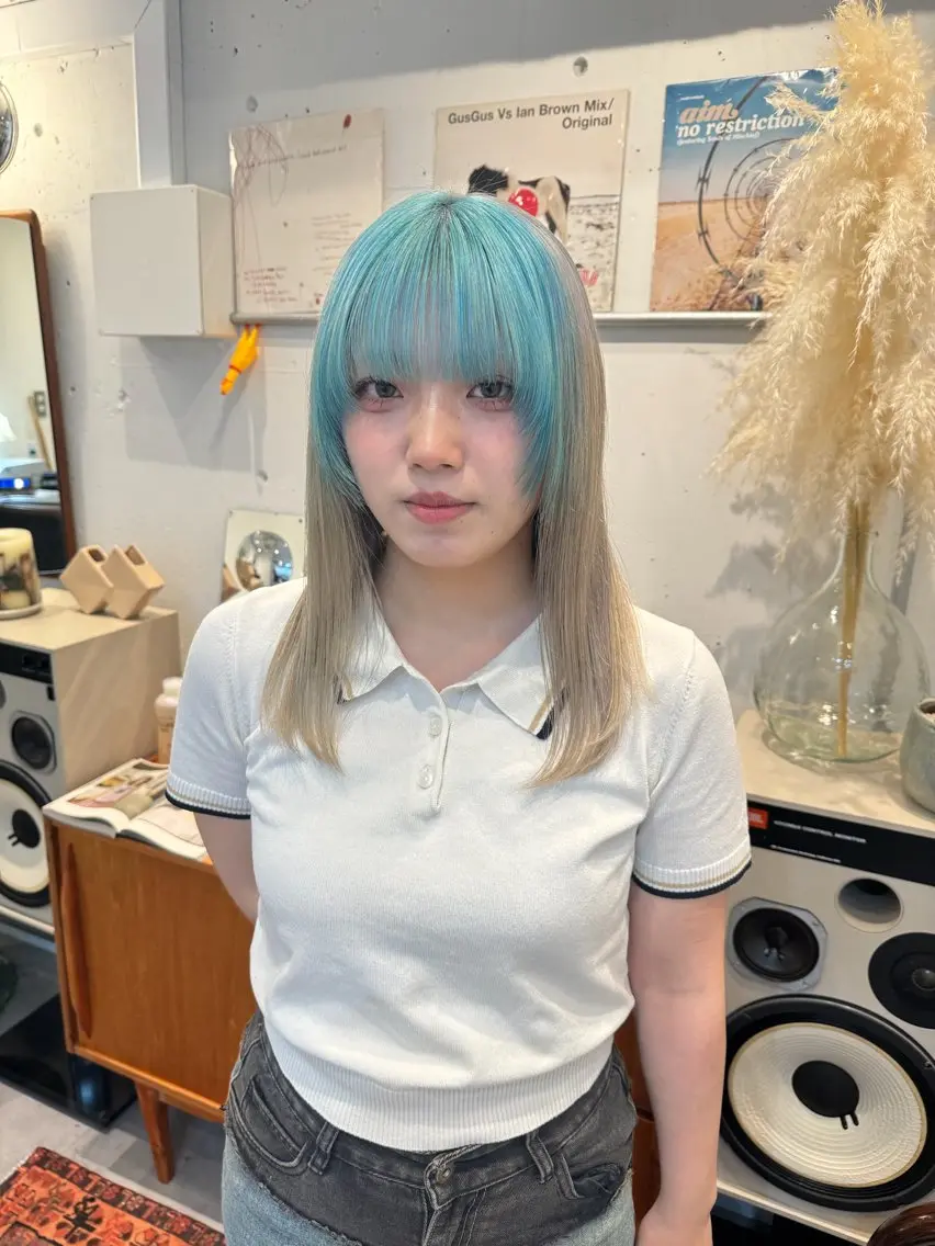ミディアム カラー デザインカラー ヘアカラー トリートメント 黒田 千晴のヘアスタイル