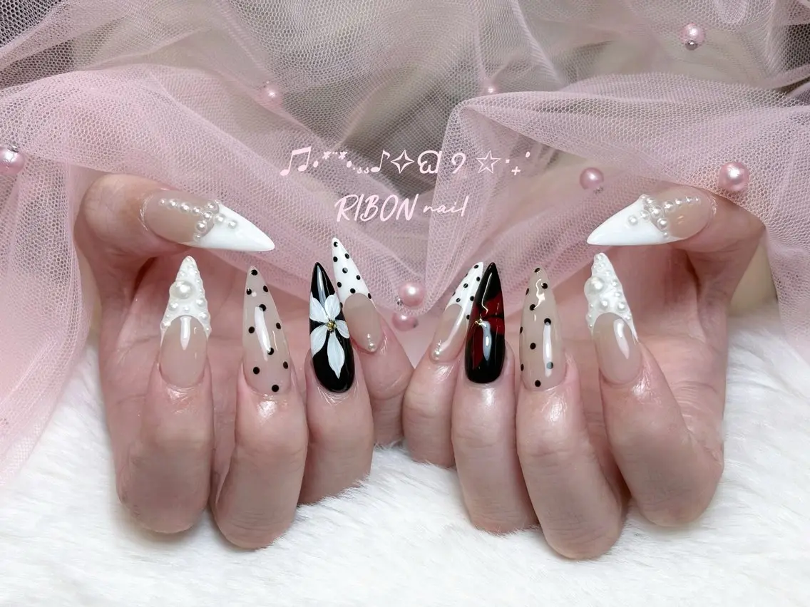 ネイル チークネイル 長さ出し フレンチネイル ジェルネイル グラデーション RIBON nail 高田馬場のネイルデザイン