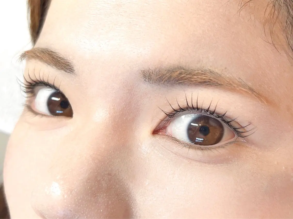 マツエク・マツパ まつげパーマ Rico. Araiの眉毛・アイブロウイメージ