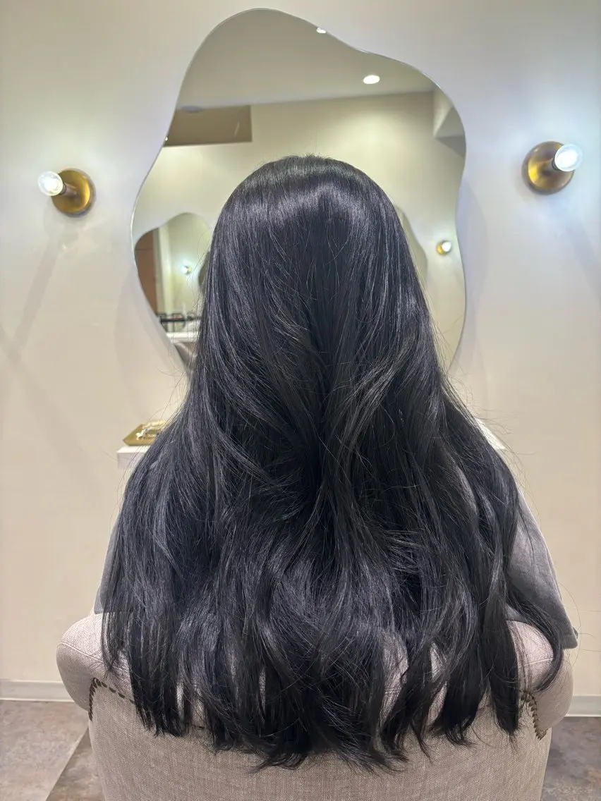 ロング カラー 猪妻 采蘭のヘアスタイル