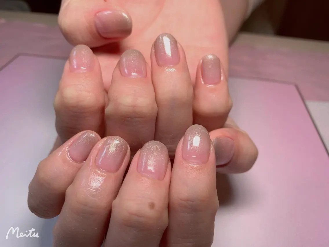 ネイル miu miuのネイルデザイン