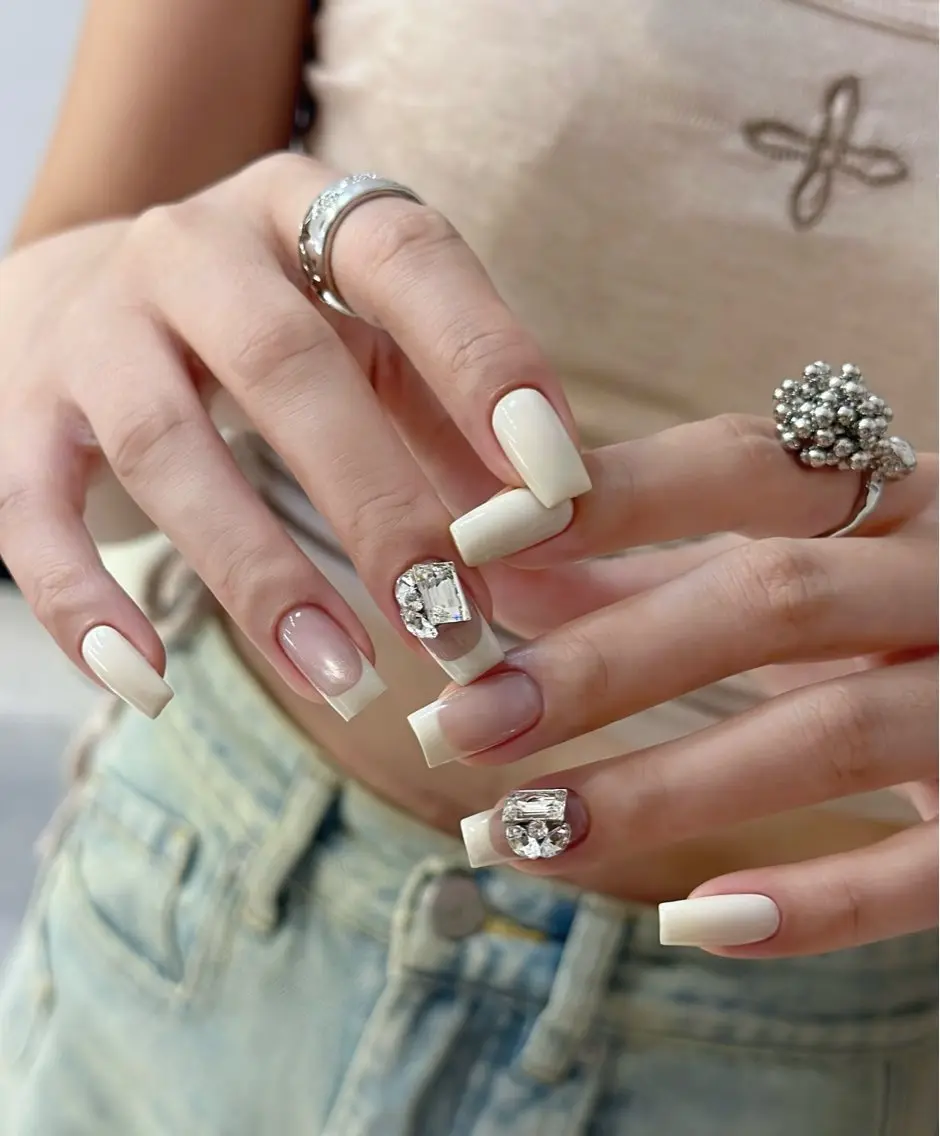 ネイル アートネイル フレンチネイル マグネットネイル ミラーネイル オフィスネイル ハンドネイル Blossom nail_研修のネイルデザイン