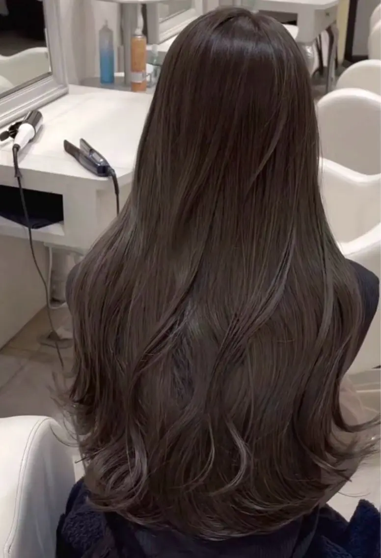 カラー GiseL あいりのヘアスタイル