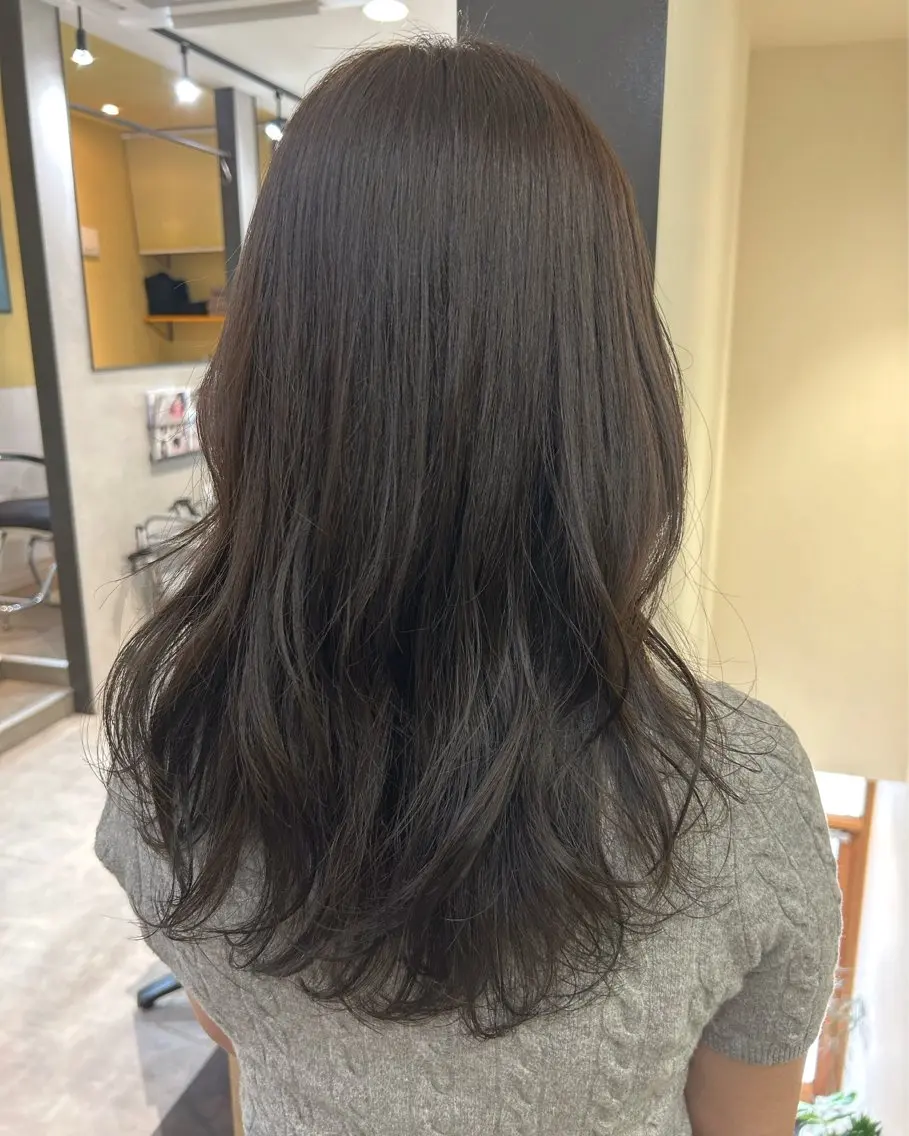 ロング カラー 透明感カラー グレージュ hubhair レイヤー/透明感のヘアスタイル