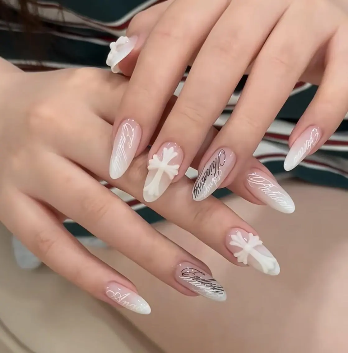 ネイル ハンドネイル TiTi Nail🫧のネイルデザイン