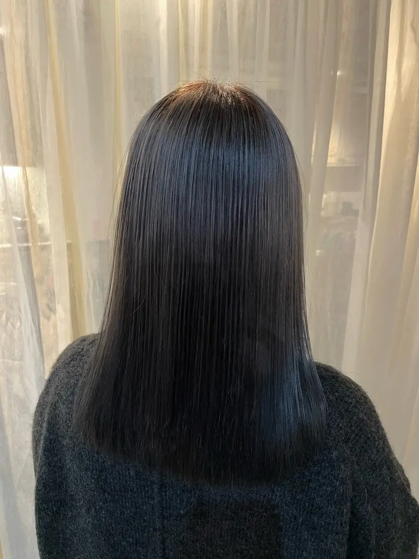 セミロング 藤原 百花のヘアスタイル