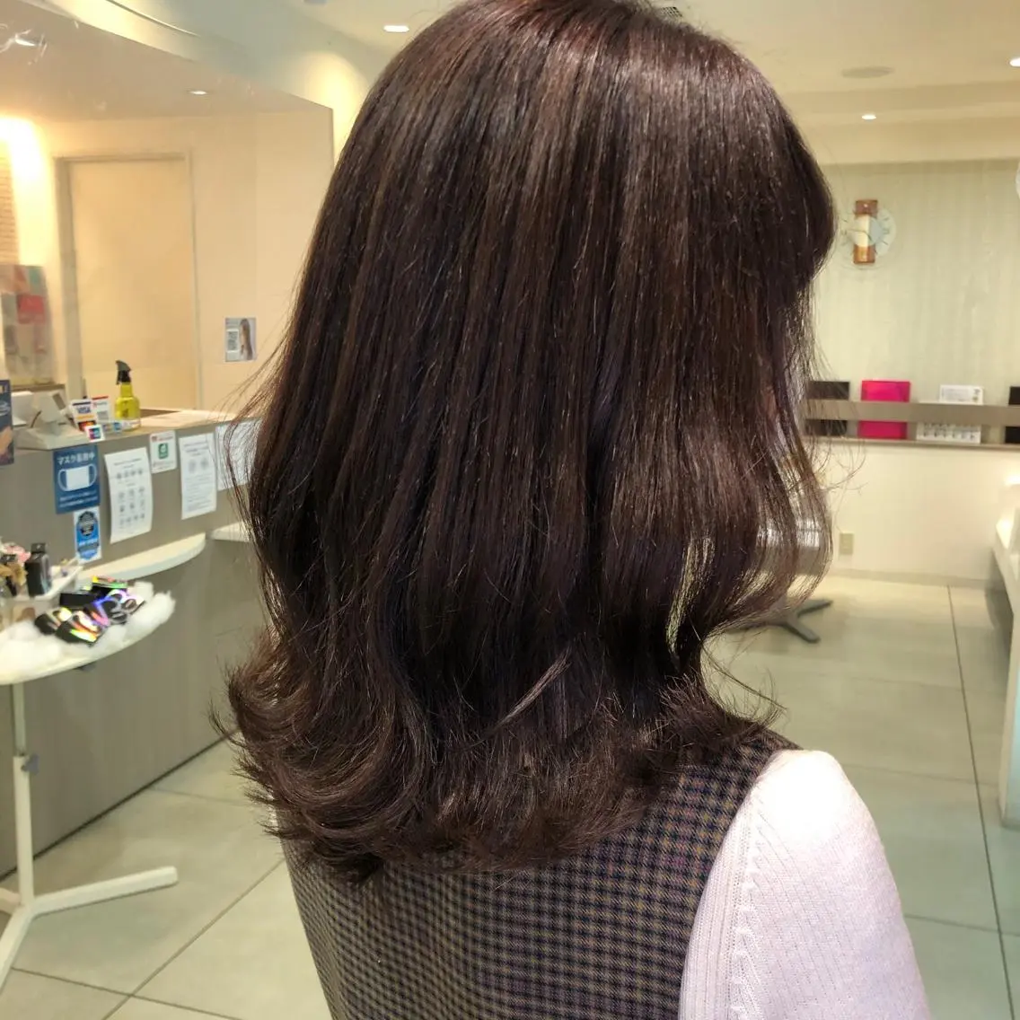 セミロング カット ヘアカラー トリートメント 松佐 ゆかりのヘアスタイル