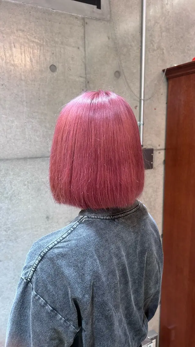 ショート カラー ヘアカラー 閼伽井 誇和のヘアスタイル