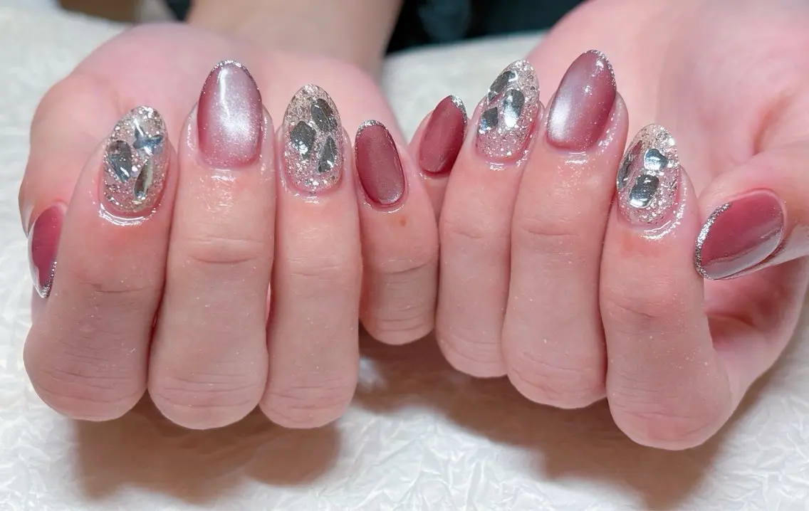 ネイル アートネイル オーロラネイル チークネイル フラッシュネイル フットネイル ハンドネイル ハンドケア 💫ゆか_ Nailartistのネイルデザイン