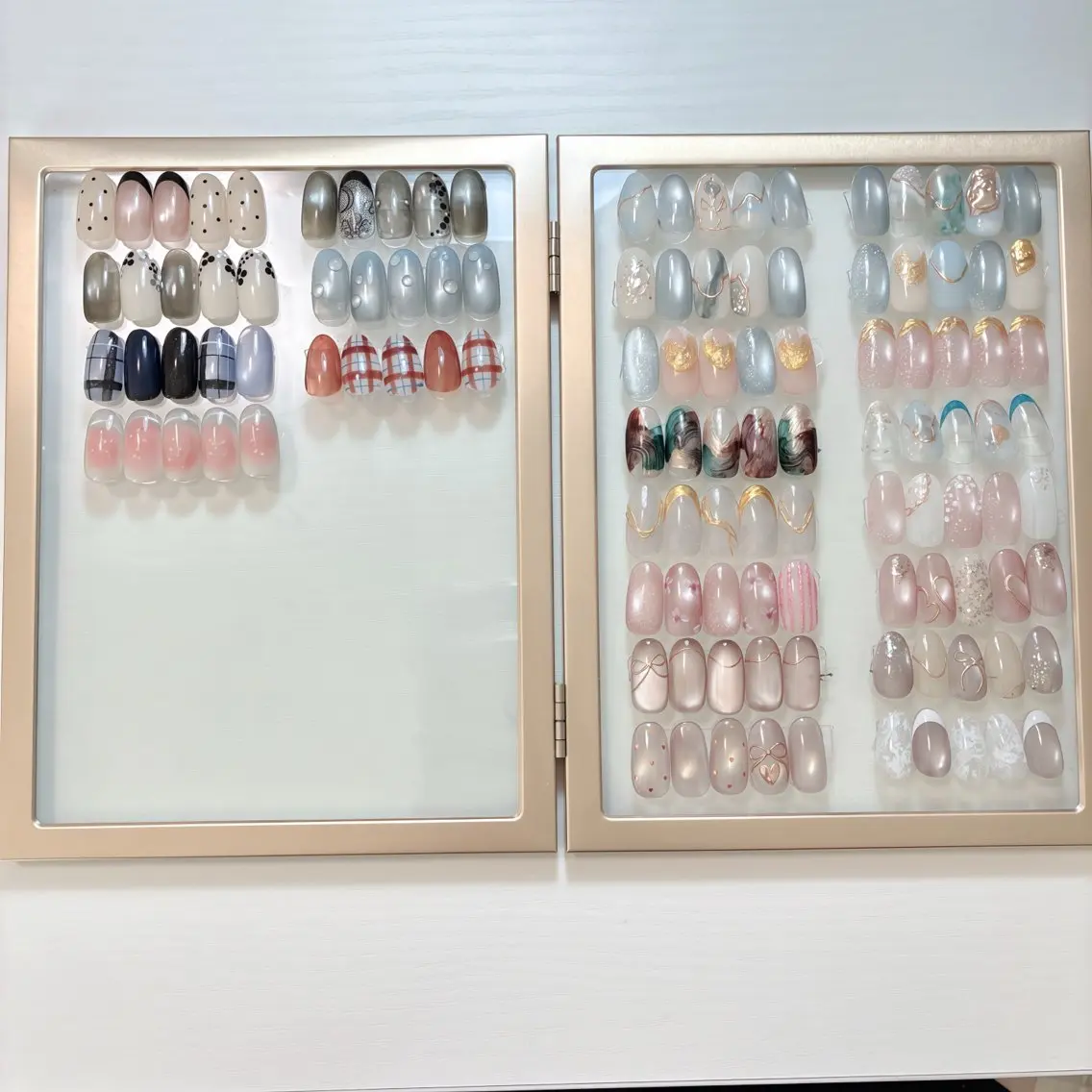 ネイル フットネイル 氷ネイル・うるうるネイル マグネットネイル ニュアンスネイル シンプルネイル ハンドネイル nail salon anoneのネイルデザイン