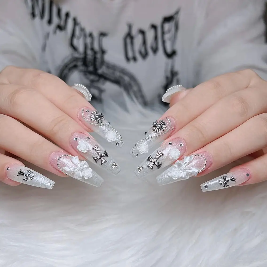 ネイル アートネイル オーロラネイル フレンチネイル ジェルネイル グラデーション ハンドネイル Sora nail 長さ出し専門店のネイルデザイン