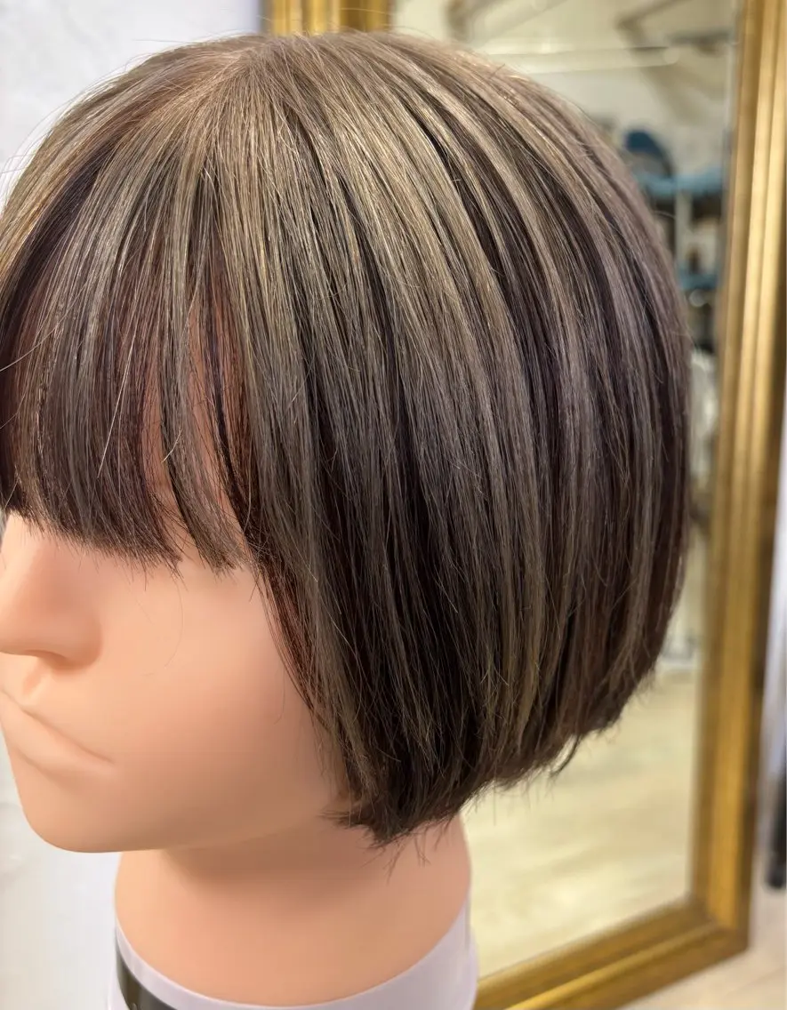 ショート カラー ブリーチ 🎀くがや あいり🎀のヘアスタイル