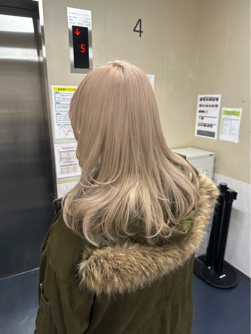 ロング レイヤー特化/ 渋谷 りむのヘアスタイル