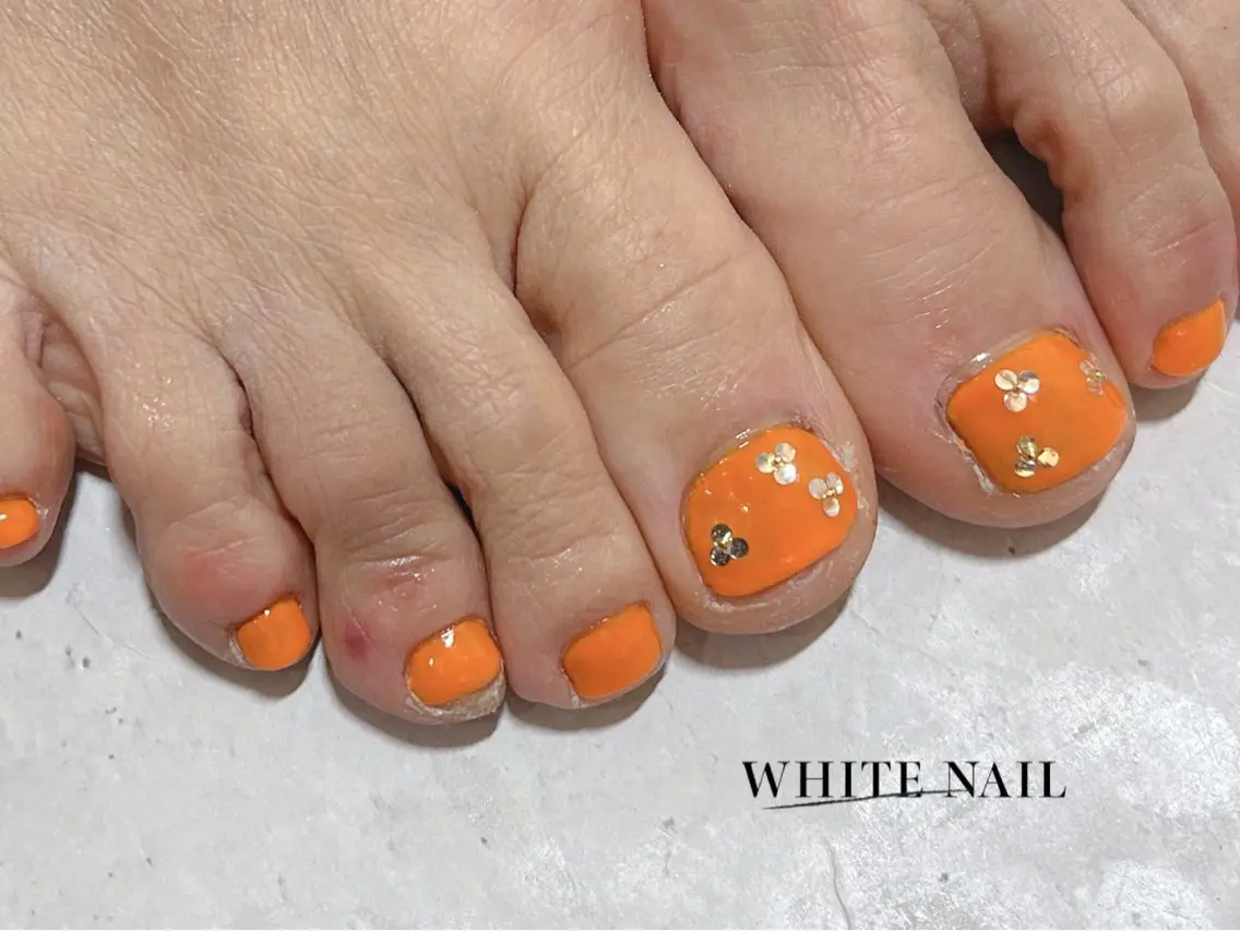 ネイル フットネイル WHITE NAIL ホワイトネイルのネイルデザイン